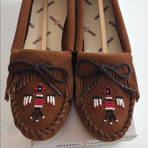 BNWT Minnetonka moccasins size 6